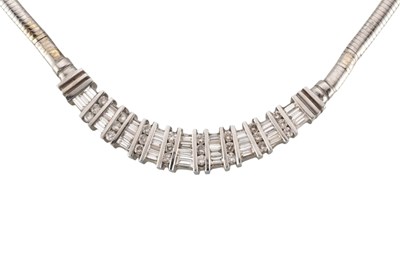 Lot 77 - HALLMARKED 14CT WHITE GOLD & DIAMOND COLLAR NECKLACE