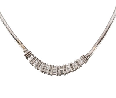 Lot 77 - HALLMARKED 14CT WHITE GOLD & DIAMOND COLLAR NECKLACE