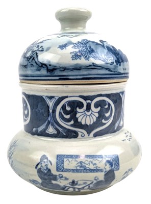 Lot 104 - CHINESE BLUE & WHITE PORCELAIN LIDDED JAR 青花温酒器