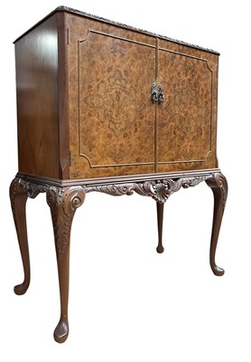 Lot 450 - QUEEN ANNE REVIVAL WALNUT COCKTAIL DRINK CABINET ON STAND