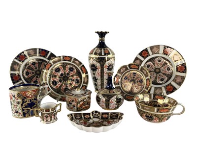 Lot 39 - ROYAL CROWN DERBY - OLD IMARI - ELEVEN 19TH CENTURY & CONTEMPORARY PIECES