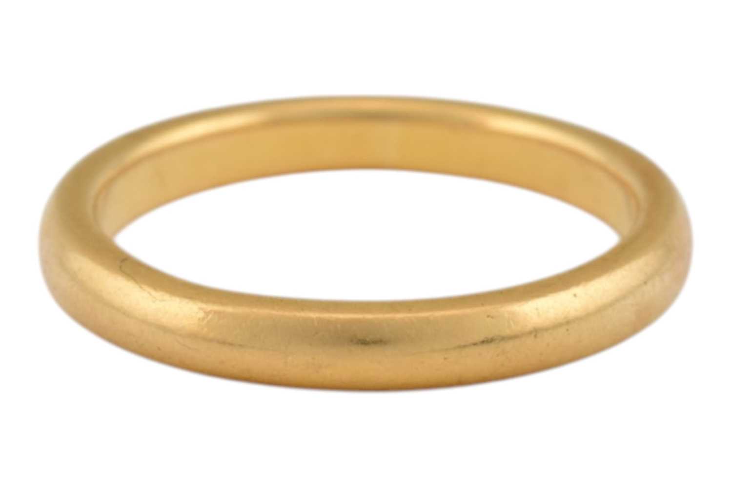 Lot 48 - 1930S HALLMARKED 22CT GOLD BAND RING