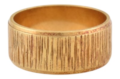 Lot 166 - 1960S HALLMARKED 18CT GOLD BAND RING