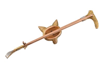 Lot 47 - EARLY 20TH CENTURY 15CT GOLD FOX BROOCH PIN