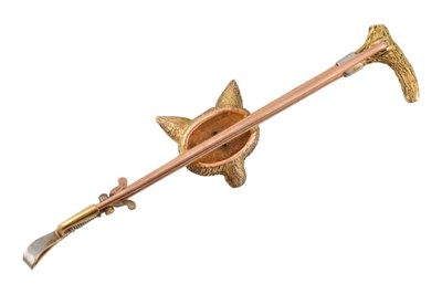 Lot 47 - EARLY 20TH CENTURY 15CT GOLD FOX BROOCH PIN