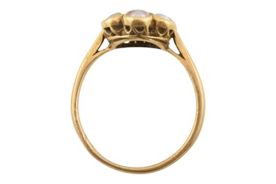 Lot 64 - 18CT GOLD & PEARL CLUSTER RING
