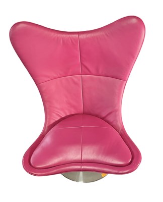 Lot 30 - SIR TERENCE CONRAN - C20 GLOVE CHAIR - 2002 DESIGNER LOUNGE CHAIR
