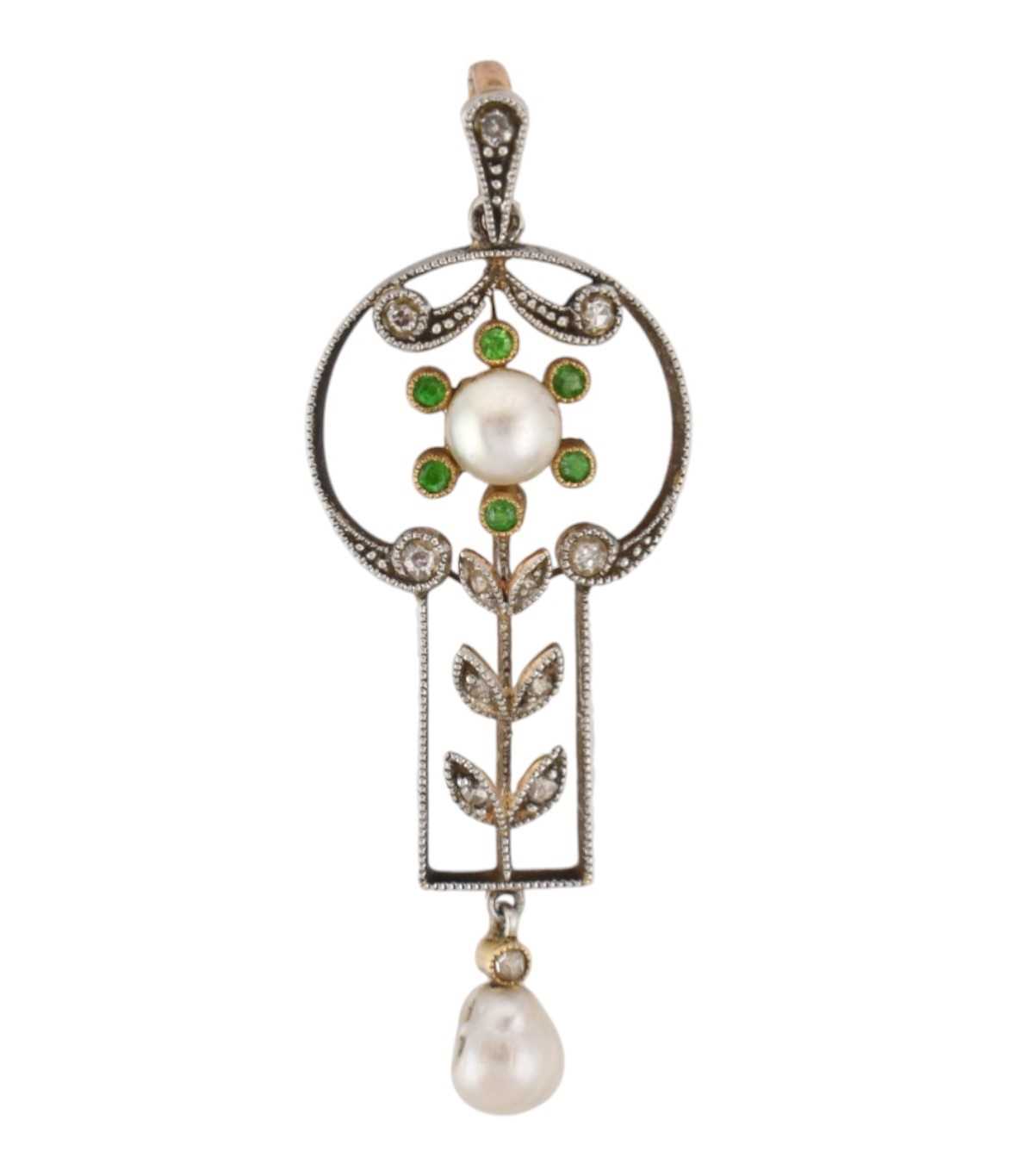 Lot 42 - EDWARDIAN BELLE EPOQUE DIAMOND PEARL GARNET PENDANT