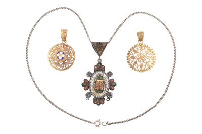 Lot 222 - ANTIQUE MICRO MOSAIC & SILVER FILIGREE PENDANTS