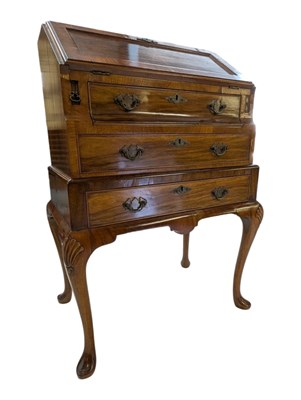 Lot 772 - QUEEN ANNE REVIVAL WALNUT LADIES WRITING BUREAU DESK