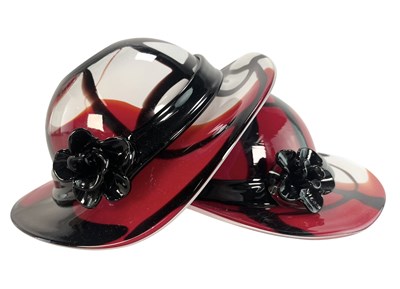 Lot 402 - PAIR OF 20TH CENTURY MURANO GLASS HAT BOWLS