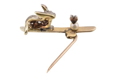 Lot 12 - 19TH CENTURY DIAMOND RABBIT PEARL & RUBY BROOCH PIN