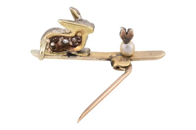 Lot 12 - 19TH CENTURY DIAMOND RABBIT PEARL & RUBY BROOCH PIN