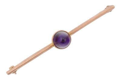 Lot 181 - EARLY 20TH CENTURY 9CT GOLD & AMETHYST BROOCH PIN