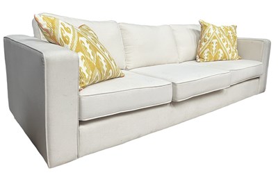 Lot 110 - LARGE MODERN INTERIOR DESIGNER THREE-SEATER SOFA SETTEE