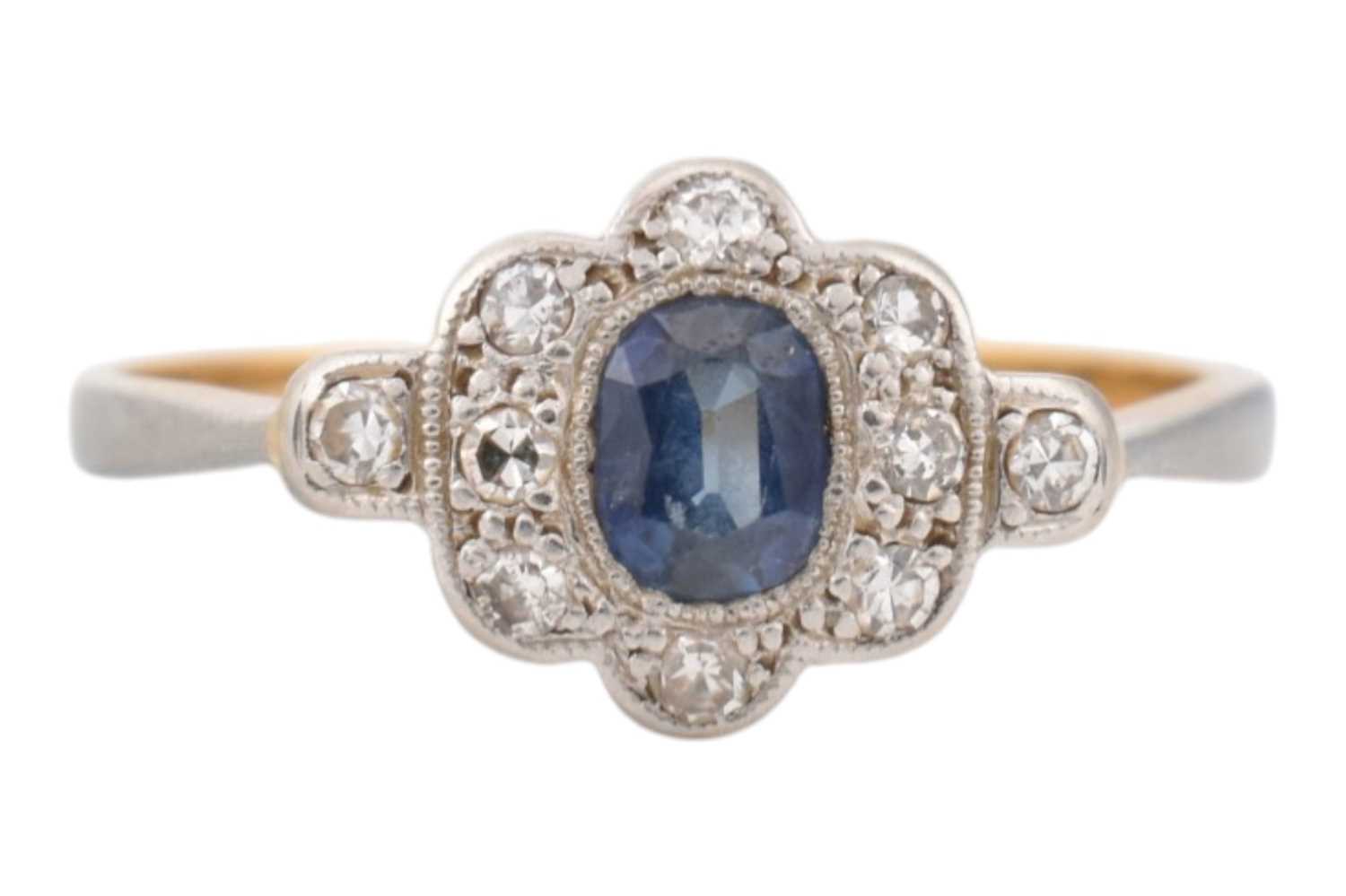 Lot 53 - ART DECO SAPPHIRE & DIAMOND RING