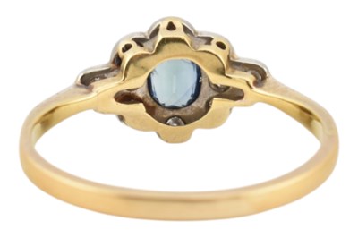 Lot 53 - ART DECO SAPPHIRE & DIAMOND RING