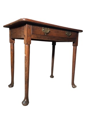 Lot 455 - GEORGE III 18TH CENTURY MAHOGANY LOWBOY WRITING TABLE DESK