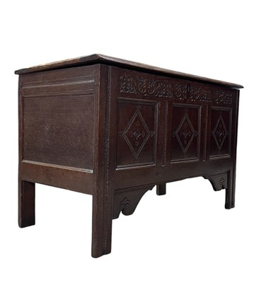 Lot 554 - 17TH CENTURY OAK WOOD AND SPLIT PIN HINGED COFFER CHEST