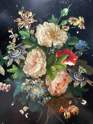 Lot 264 - JENNENS & BETTRIDGE - 19TH CENTURY GILT PARCEL EBONISED PAPIER MACHE OCCASIONAL TABLE