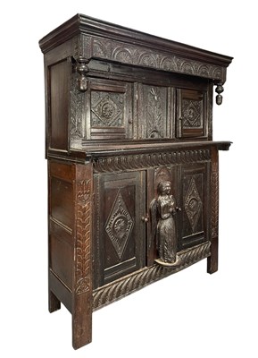 Lot 331 - FLEMISH 17TH CENTURY CARVED OAK COURT CUPBOARD/BUFFET DE CORPS