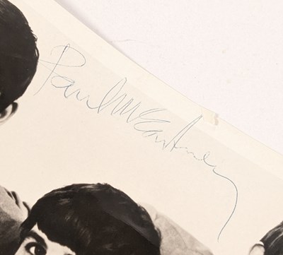 Lot 3 - THE BEATLES - PAUL MCCARTNEY - VINTAGE AUTOGRAPHED 8X10" PHOTOGRAPH