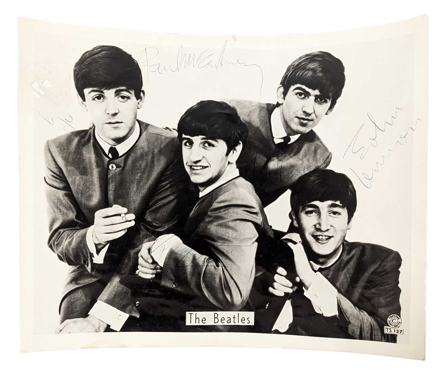 Lot 3 - THE BEATLES - PAUL MCCARTNEY - VINTAGE AUTOGRAPHED 8X10" PHOTOGRAPH
