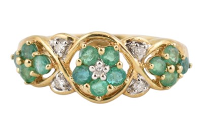 Lot 159 - HALLMARKED 9CT GOLD EMERALD & DIAMOND TRIPLE