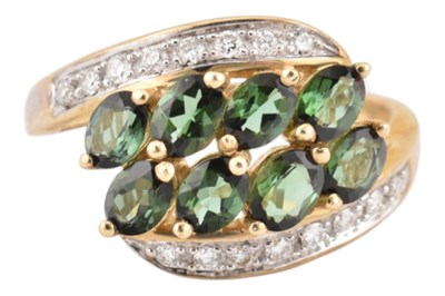 Lot 218 - HALLMARKED 9CT GOLD TOURMALINE & DIAMOND CLUSTER RING
