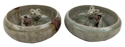 Lot 52 - PAIR OF CHINESE POSSIBLY JIN DYNASTY YAOZHOU GREEN GLAZED DOGS / KENNELS 西晋 耀州窑 狗圈一对