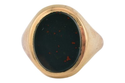 Lot 215 - HALLMARKED 9CT GOLD & BLOODSTONE SIGNET RING