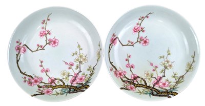 Lot 31 - PAIR OF CHINESE QIANLONG MARK FAMILLE ROSE CHARGER PLATES 乾隆款 青釉底粉彩梅竹纹盘一对