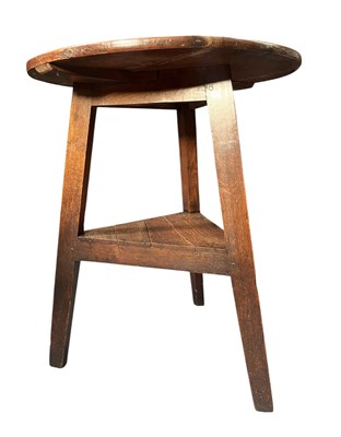 Lot 555 - LATE 18TH CENTURY OAK WOOD CRICKET TAVERN TABLE