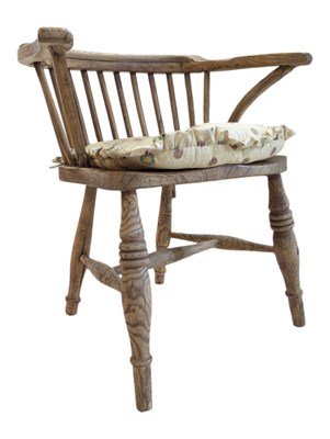 Lot 909 - 19TH CENTURY ASH & ELM CAPTAINS SMOKERS BOW ARMCHAIR