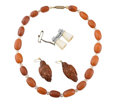 Lot 602 - COLLECTION OF VINTAGE JEWELLERY
