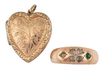 Lot 446 - HALLMARKED 9CT GOLD & PASTE DONE RING & LOCKET