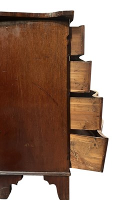Lot 600 - GEORGE III 19TH CENTURY MAHOGANY SERPENTINE CHEST OF DRAWERS