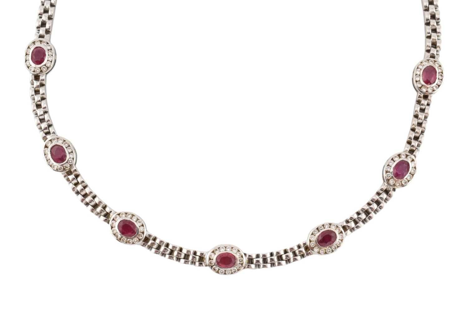 Lot 62 - 18CT GOLD RUBY & DIAMOND COLLAR NECKLACE