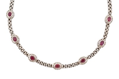 Lot 62 - 18CT GOLD RUBY & DIAMOND COLLAR NECKLACE