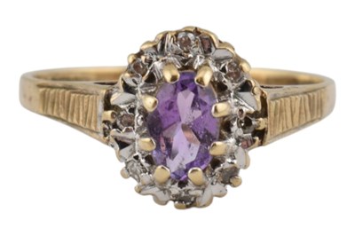 Lot 604 - HALLMARKED 9CT GOLD AMETHYST GEM SET RING