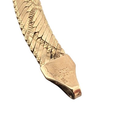 Lot 76 - ITALIAN FLAT LINK CHAIN BRACELET