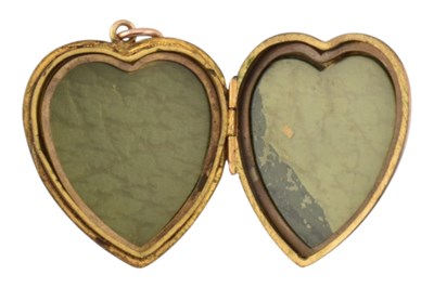 Lot 70 - ANTIQUE 9CT BACK & FRONT HEART LOCKET
