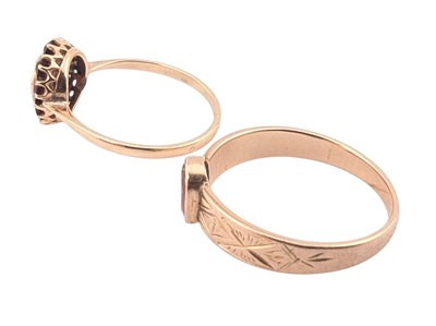 Lot 80 - TWO EARLY 20TH CENTURY GOLD & GARNET RINGS