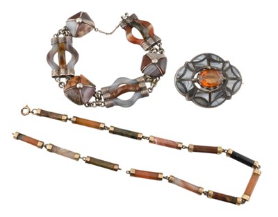 Lot 69 - COLLECTION OF SCOTTISH AGATE SPECIMEN JEWELLERY