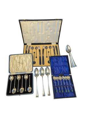 Lot 133 - COLLECTION OF EARLY 20TH CENTURY ART DECO CUTLERY