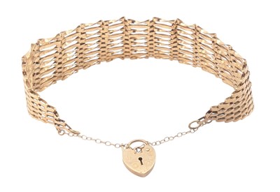 Lot 269 - HALLMARKED 9CT GOLD GATE LINK CHAIN BRACELET