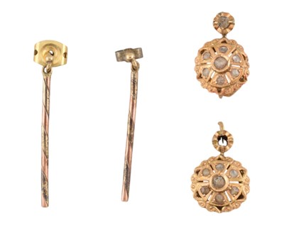Lot 125 - TWO PAIRS OF GOLD EARRINGS