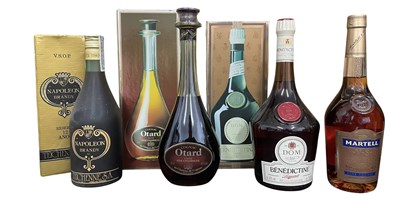 Lot 200 - FOUR BOTTLES OF BRANDY, COGNAC & BENEDICTINE, TO INCLUDE MARTELL & MORE