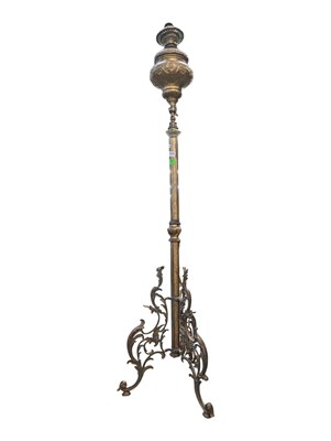 Lot 796 - VICTORIAN 19TH CENTURY BRASS FLOOR STANDING OIL LAMP