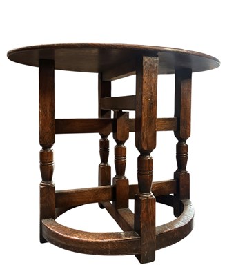 Lot 641 - 18TH CENTURY OAK WOOD SHIP/TAVERN OVAL TABLE